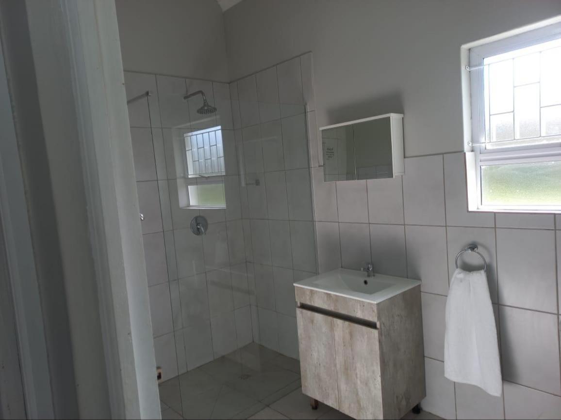 Blue Mountain Farm Lodge, Cabins & Cottages Swellendam Room photo
